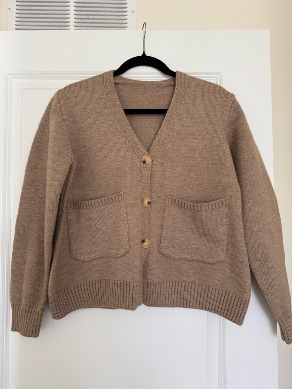 Women’s V-Neck Pocket Cardigan Sweater - Tan